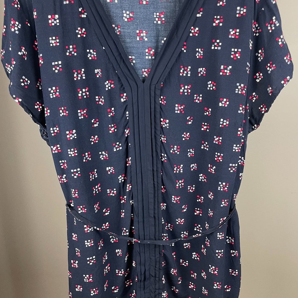 Tommy Hifiger flattering Navy Blue Blouse XL-XXL